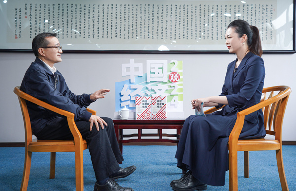 角子機:上海財經大學校長:文科生太多了,有高校拿理工科的錢搞文科