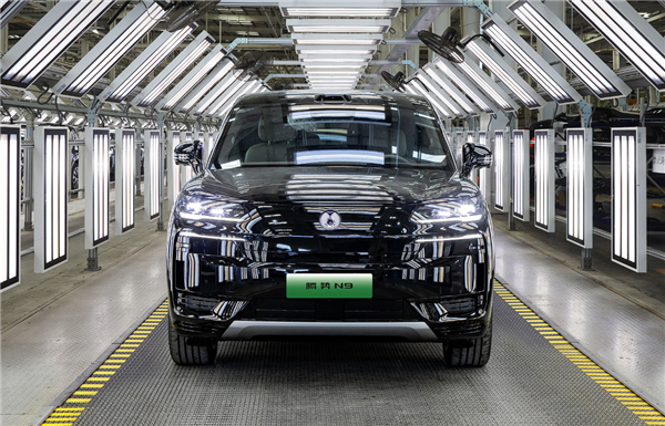 體育投注：比亞迪刺曏理想、華爲最強的劍：騰勢旗艦SUV N9正式下線
